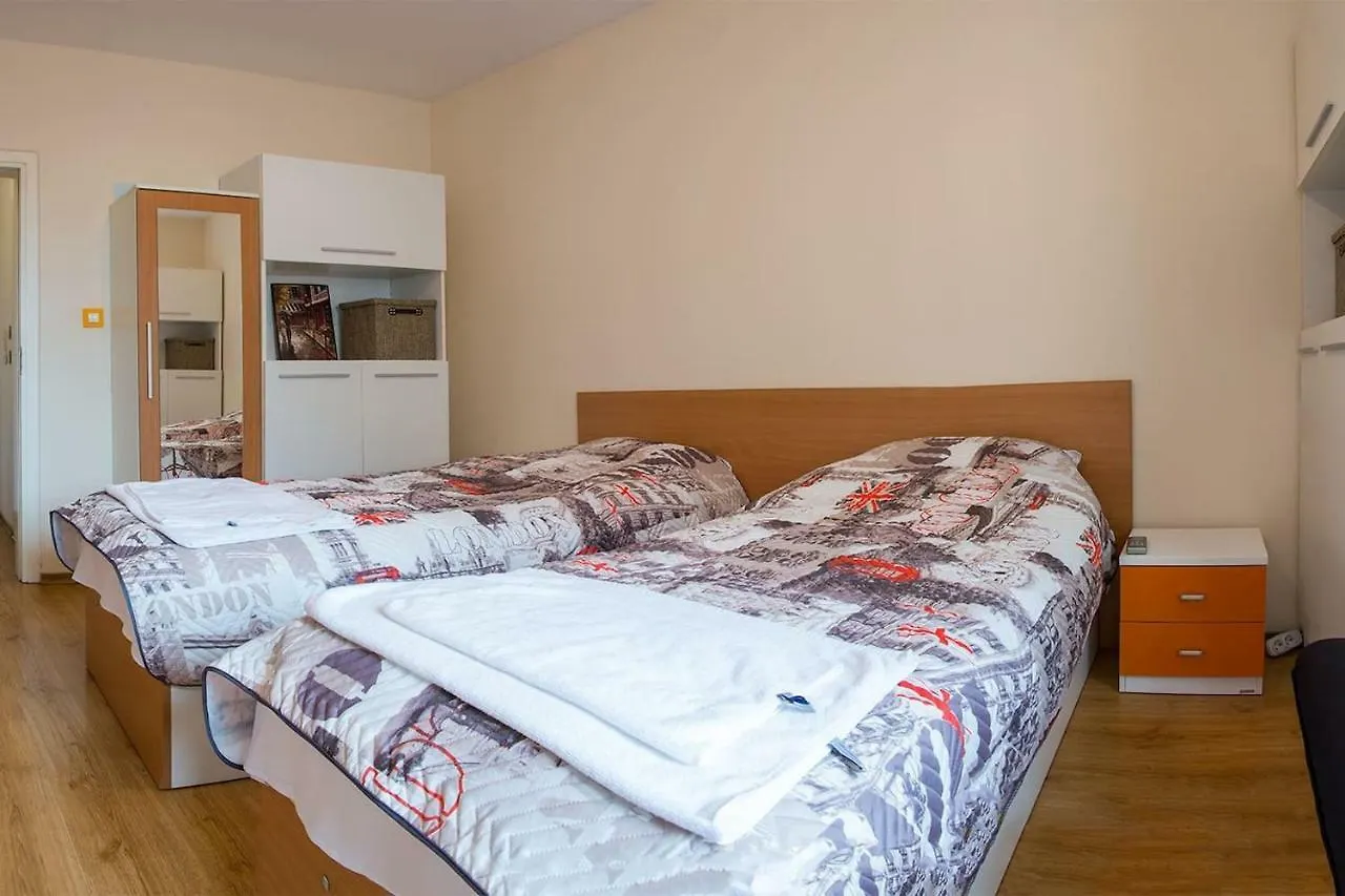 Glorious - 2-Bedroom Apartment Near Youth Hill By Flat Mаnager Plovdiv